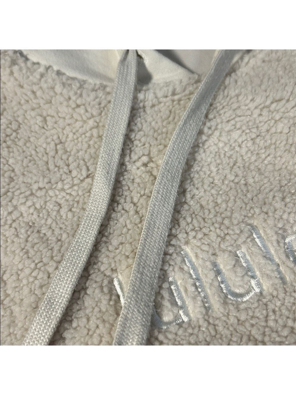 Lululemon Textured Fleece Embroidered Logo Minimalist Hoodie - Picture 11 of 12